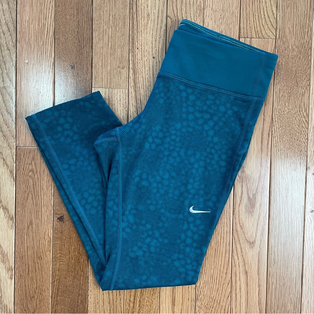 Nike Dri-Fit Cropped Workout Leggings